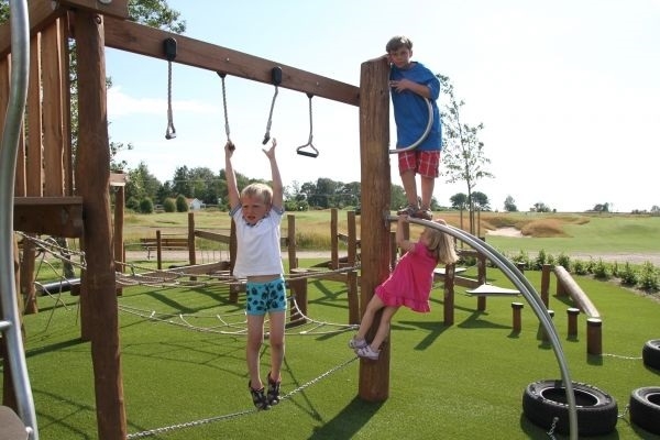 Lars Laj Spatii de joaca