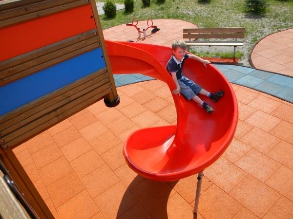 Lars Laj Suprafata, Dale din cauciuc