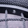 Single Swing (BNS 90cm) cu frânghii groase și structură rezistentă pentru locuri de joacă.