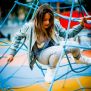 Powerclimber climbing net albastru pentru joacă și cățărare, structura rezistentă din frânghii împletite.